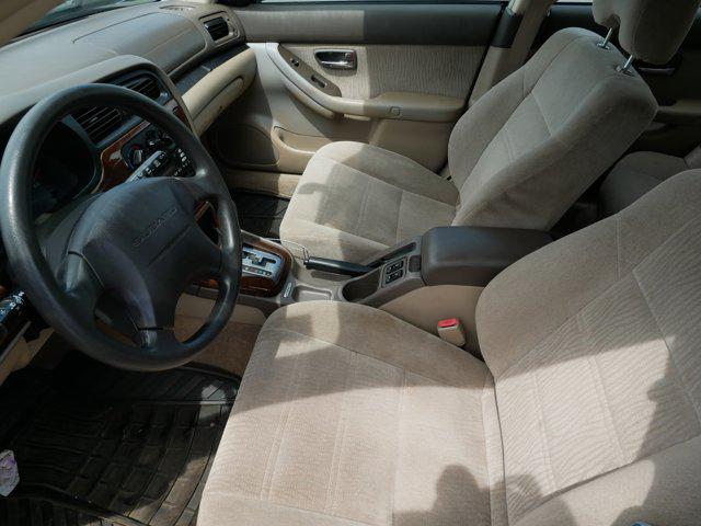 2001 Subaru Outback Base