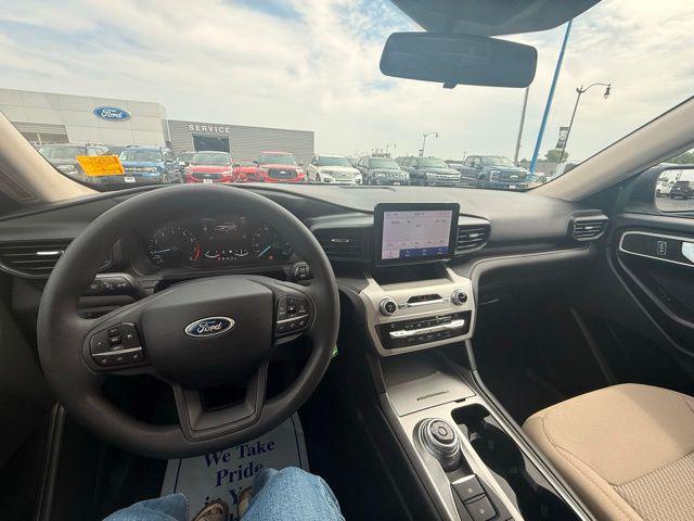 2021 Ford Explorer Base