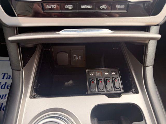 2021 Ford Explorer Base