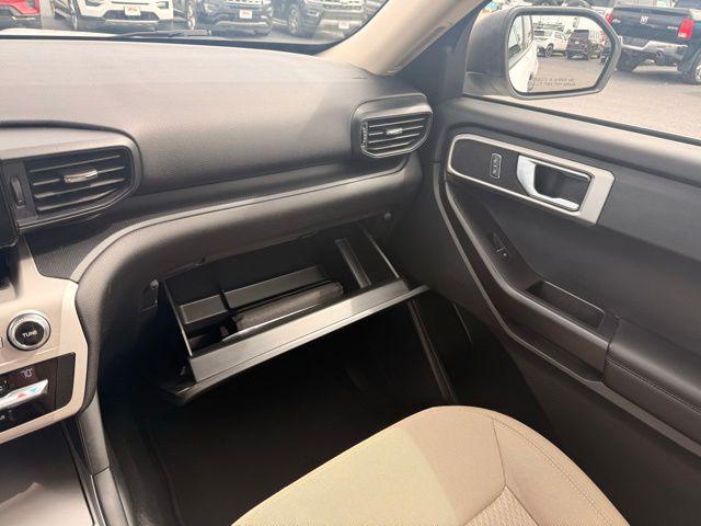2021 Ford Explorer Base