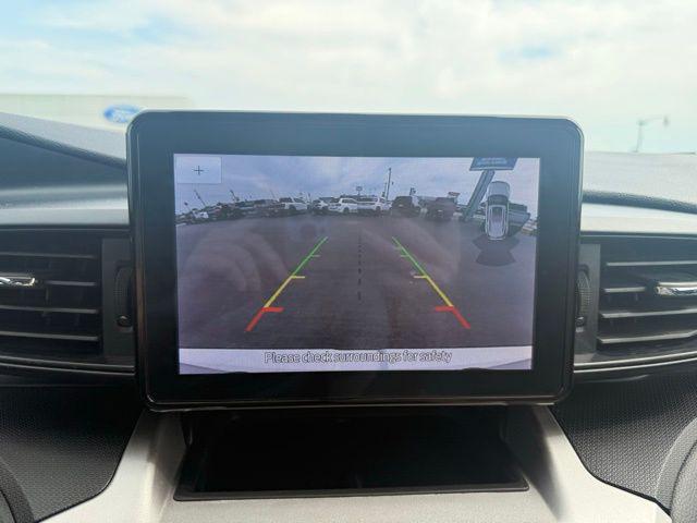 2021 Ford Explorer Base