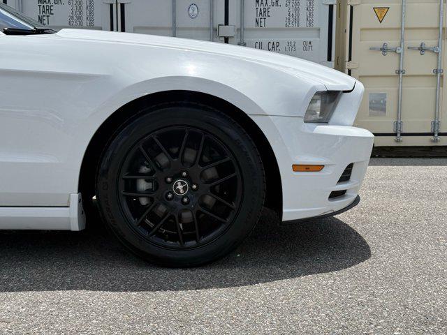 2014 Ford Mustang V6