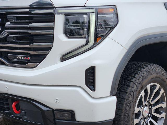 2023 GMC Sierra 1500 4WD Crew Cab Short Box AT4