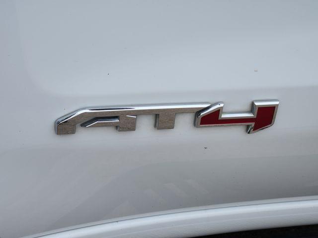 2023 GMC Sierra 1500 4WD Crew Cab Short Box AT4
