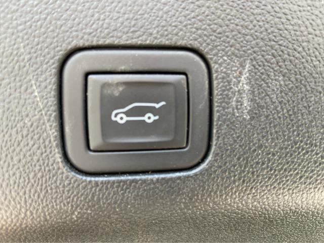 2024 GMC Yukon XL 4WD SLT