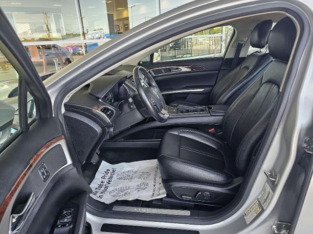 2016 Lincoln MKZ Hybrid Base