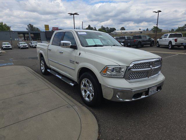 2017 Ram 1500 Laramie Crew Cab 4x4 5'7" Box