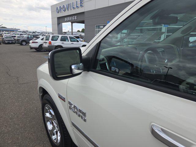 2017 Ram 1500 Laramie Crew Cab 4x4 5'7" Box