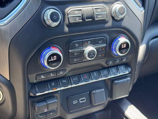 2022 GMC Sierra 2500HD 4WD Crew Cab Standard Bed Denali