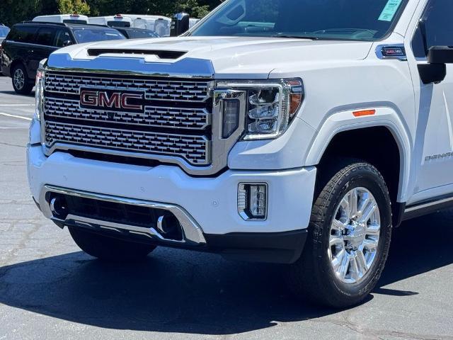 2022 GMC Sierra 2500HD 4WD Crew Cab Standard Bed Denali