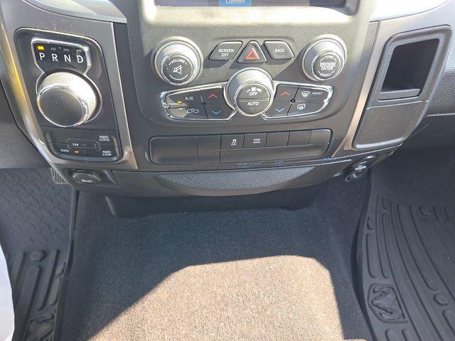 2023 Ram 1500 Classic SLT Crew Cab 4x4 5'7" Box