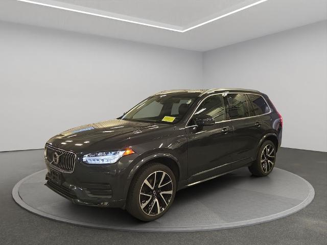 2022 Volvo XC90 T6 Momentum 7 Passenger