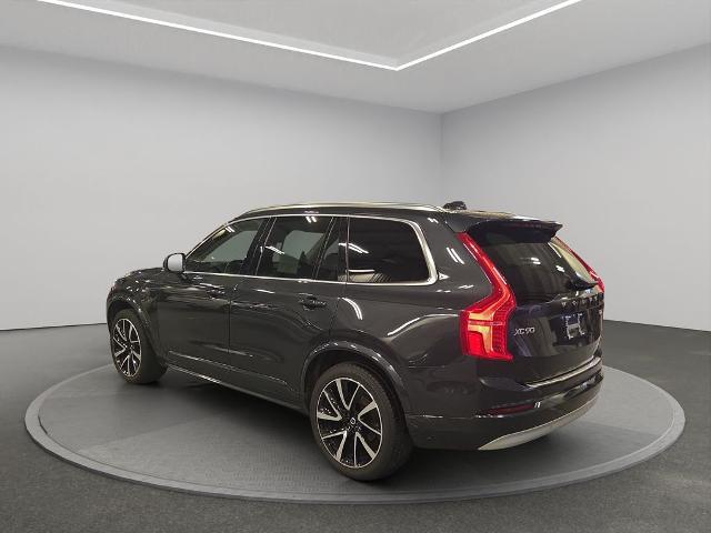 2022 Volvo XC90 T6 Momentum 7 Passenger