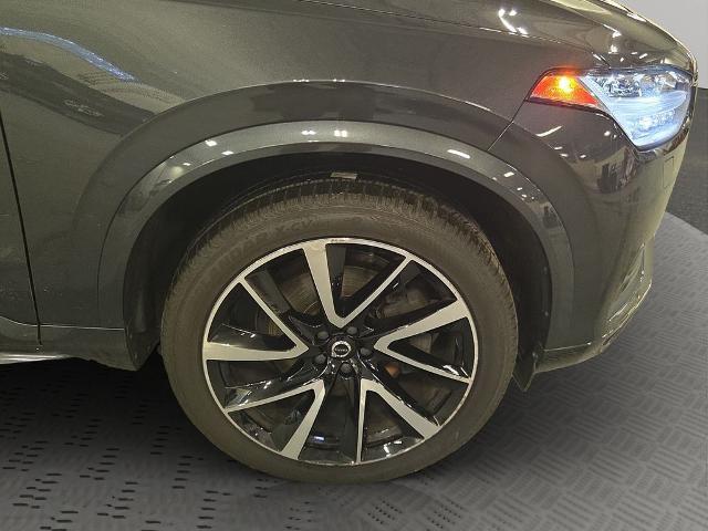 2022 Volvo XC90 T6 Momentum 7 Passenger
