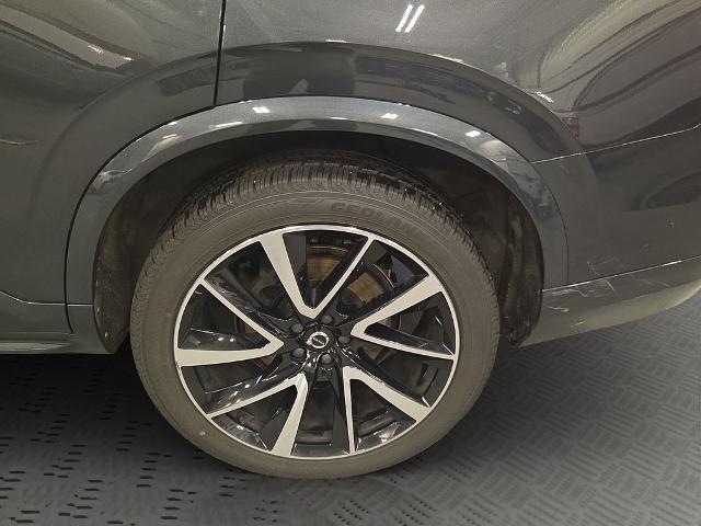 2022 Volvo XC90 T6 Momentum 7 Passenger