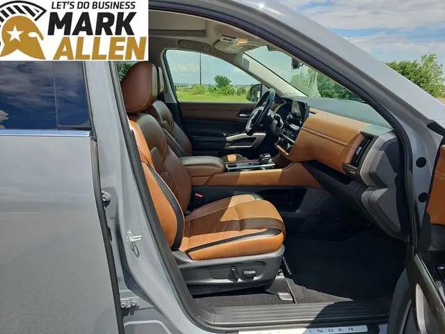 2022 Nissan Pathfinder Platinum 4WD