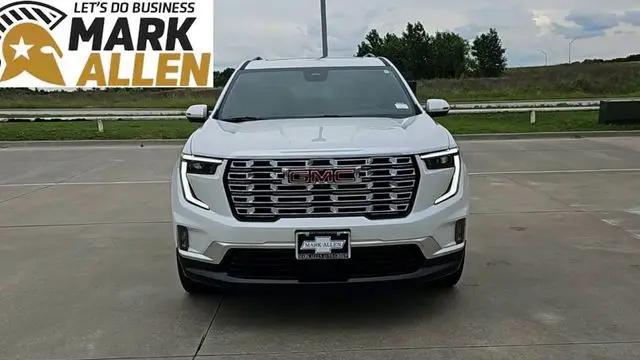 2025 GMC Acadia Denali AWD