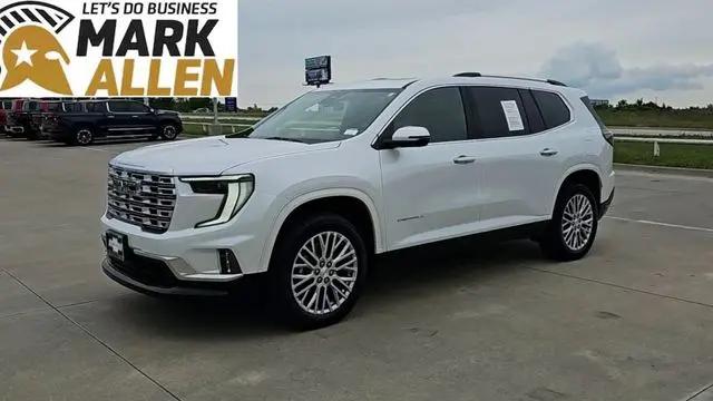 2025 GMC Acadia Denali AWD