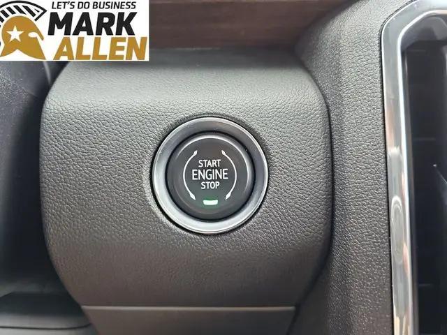 2025 GMC Acadia Denali AWD