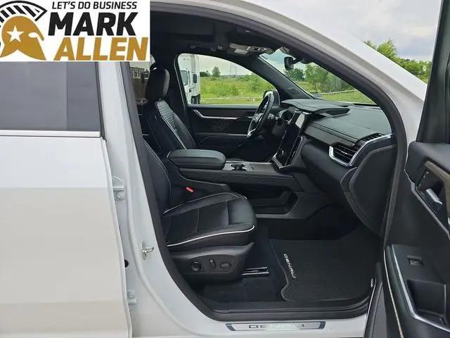 2025 GMC Acadia Denali AWD