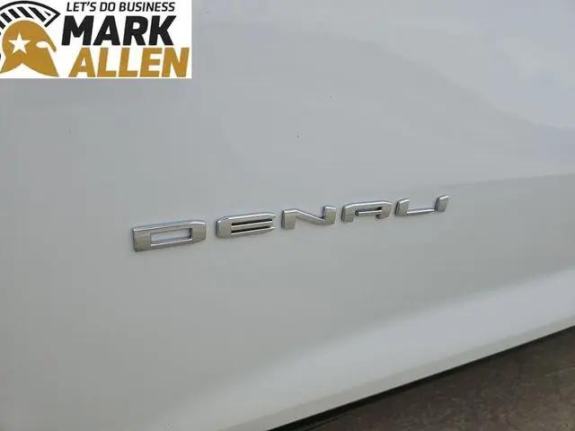 2025 GMC Acadia Denali AWD
