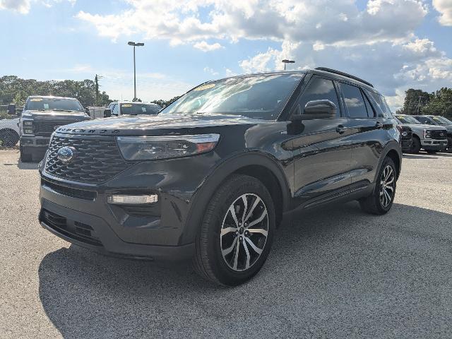 2022 Ford Explorer ST-Line