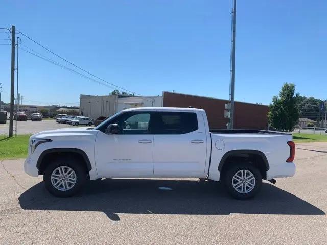 2026 Toyota Tundra SR5 CrewMax 5.5' Bed