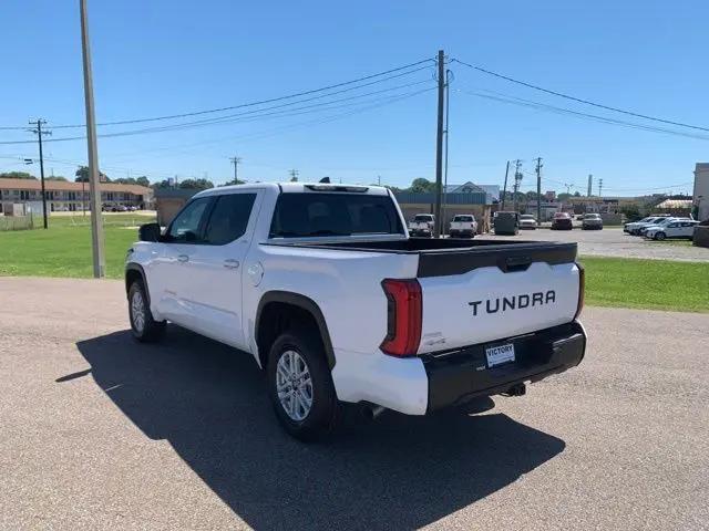 2026 Toyota Tundra SR5 CrewMax 5.5' Bed