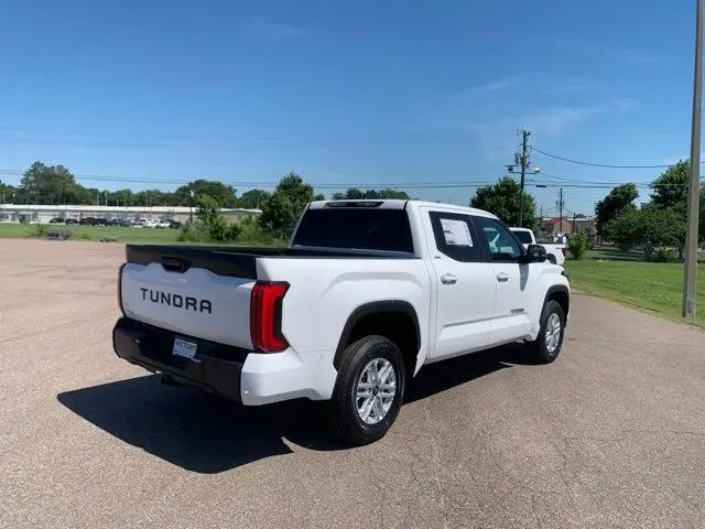 2026 Toyota Tundra SR5 CrewMax 5.5' Bed