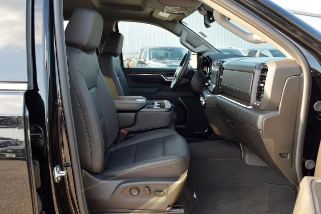 2026 GMC Sierra 1500 Crew Cab, Short Bed, SLT, 4WD