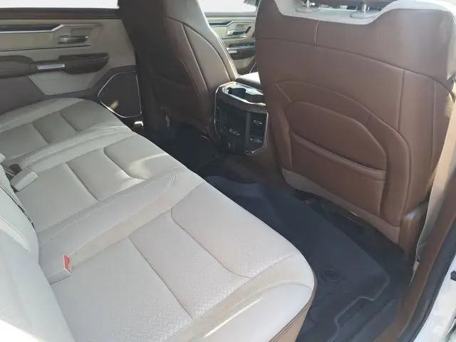 2019 Ram 1500 Laramie Crew Cab 4x4 5'7" Box