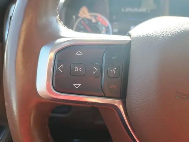 2019 Ram 1500 Laramie Crew Cab 4x4 5'7" Box