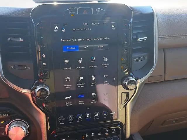 2019 Ram 1500 Laramie Crew Cab 4x4 5'7" Box