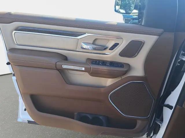 2019 Ram 1500 Laramie Crew Cab 4x4 5'7" Box