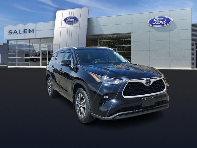 2024 Toyota Highlander XLE for sale in Salem, NH