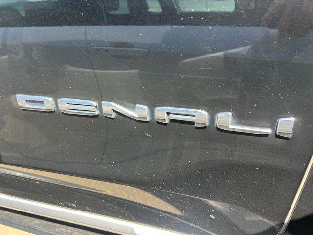 2021 GMC Yukon 4WD Denali