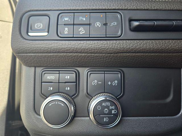 2021 GMC Yukon 4WD Denali