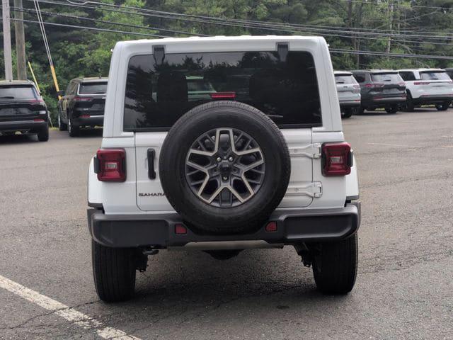 2025 Jeep Wrangler 4-Door Sahara 4x4