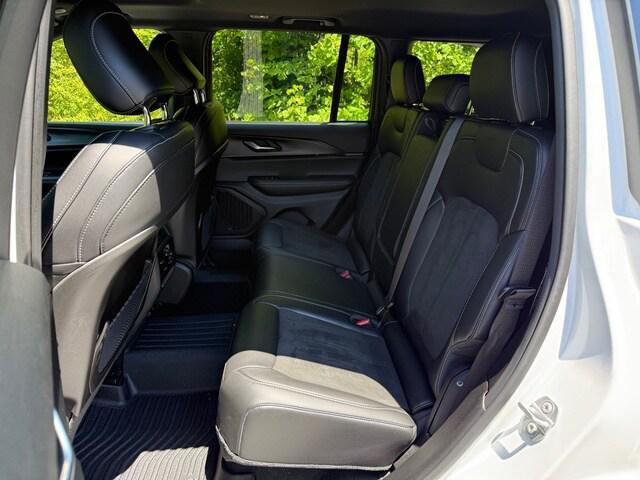 2025 Jeep Grand Cherokee Altitude X 4x4