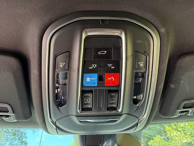 2025 Jeep Grand Cherokee Altitude X 4x4