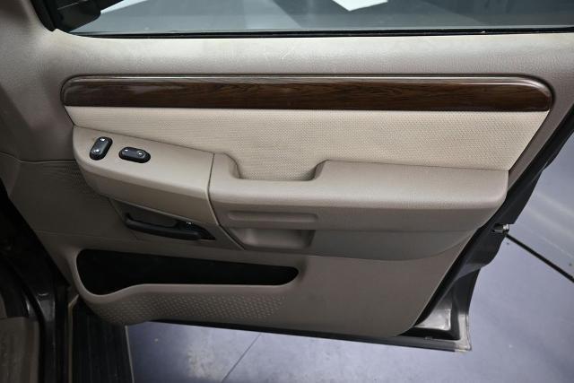 2005 Ford Explorer Eddie Bauer