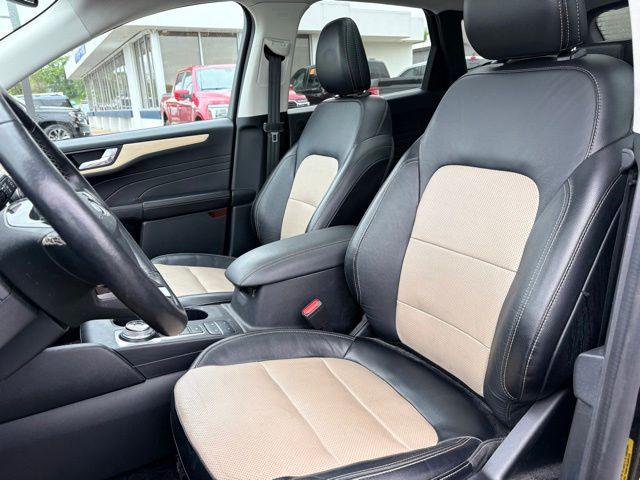 2021 Ford Escape Titanium