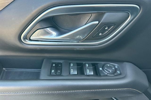 2023 GMC Yukon XL 2WD SLT