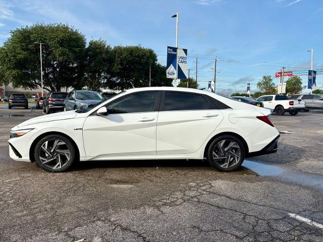 2025 Hyundai Elantra Hybrid Limited