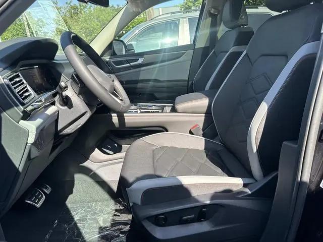 2026 Volkswagen Atlas Peak Edition