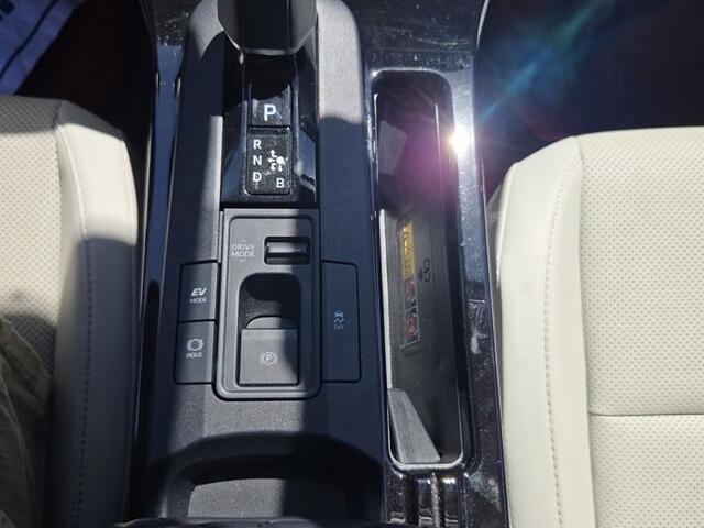 2024 Toyota Prius Limited AWD-e