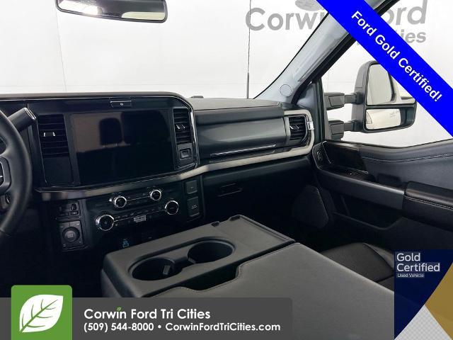 2025 Ford F-350 LARIAT