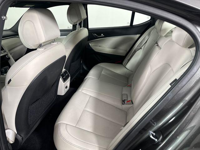 2025 Genesis G70 2.5T RWD