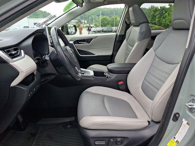 2023 Toyota RAV4 Hybrid XLE Premium