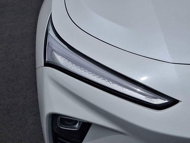 2024 Buick NV Avenir FWD
